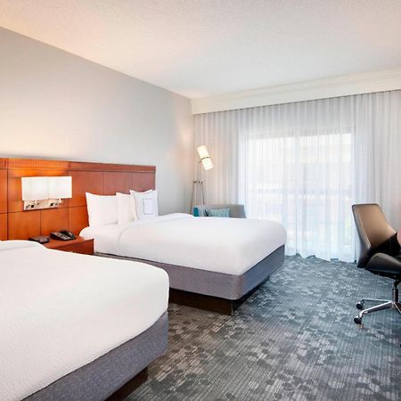 Courtyard By Marriott Savannah Midtown Εξωτερικό φωτογραφία